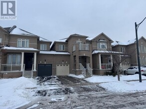 Building Photo - 71 Fingland Cres
