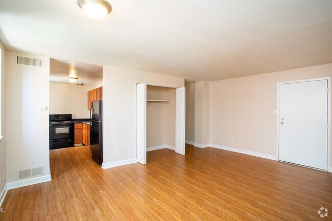 1HAB, 1BA - 791 ft² - Georgian Court