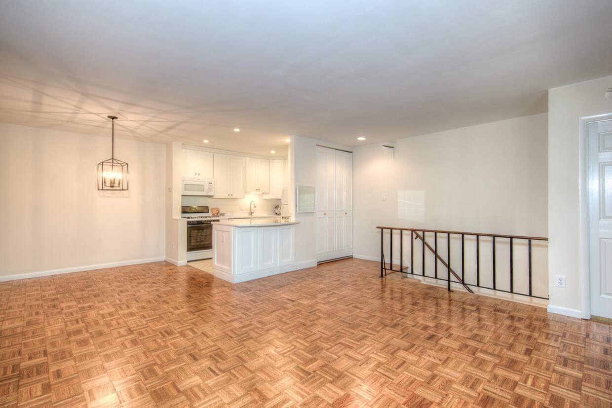 262 Old Crossing, Devon, PA 19333 Condo for Rent in Devon, PA