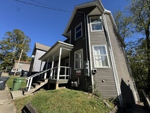 Building Photo - 352 Stewart St