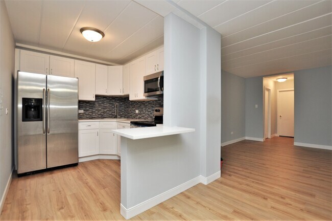 Foto del edificio - 2035 W Granville Ave