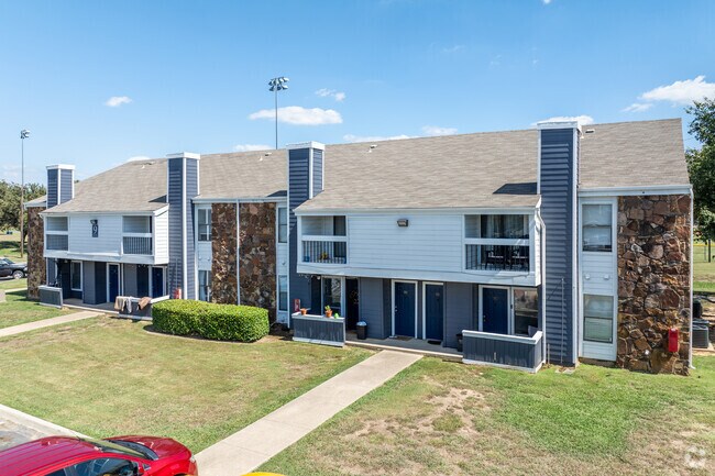 Primario - 16TEN East