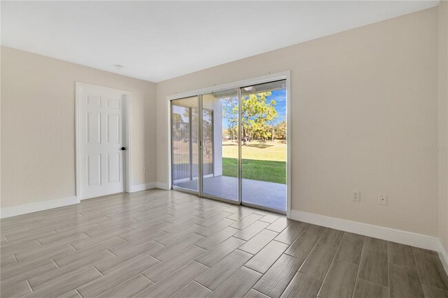 Foto del edificio - 13953 Fairway Island Dr
