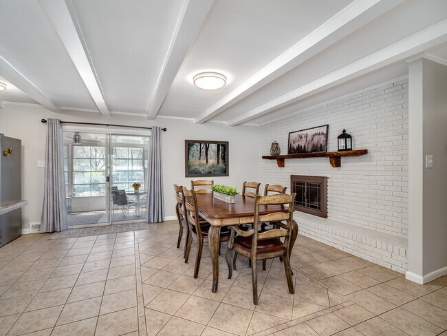 Foto del edificio - 601 Wilmar St NW