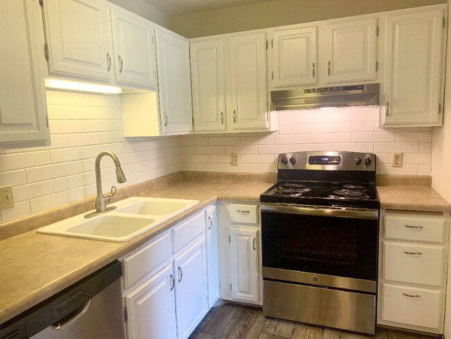 Foto del edificio - 10451 Greenbrier Rd