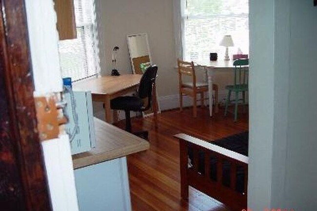 Foto del edificio - 30 Lawn St