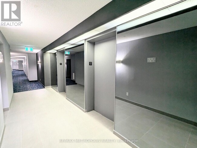 Building Photo - 2550 Lawrence Ave E