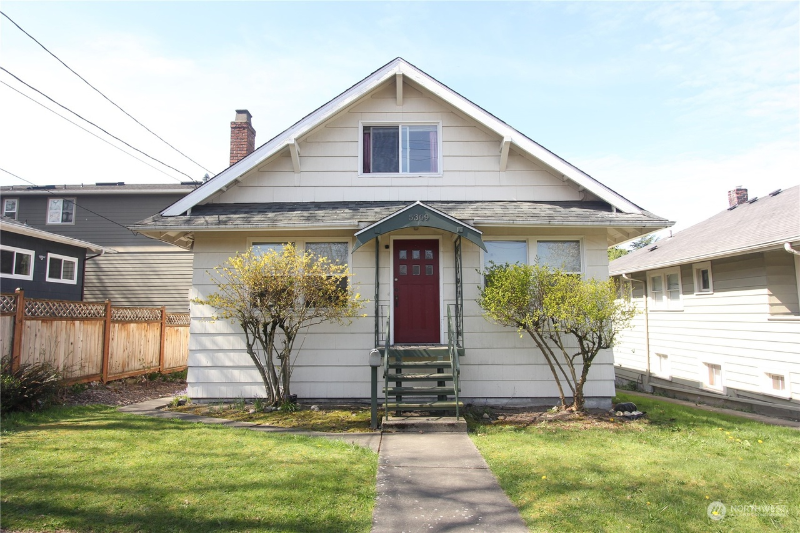 Foto principal - 5309 7th Ave NE