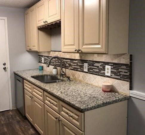 Foto del edificio - 46 Silver Hill Ln