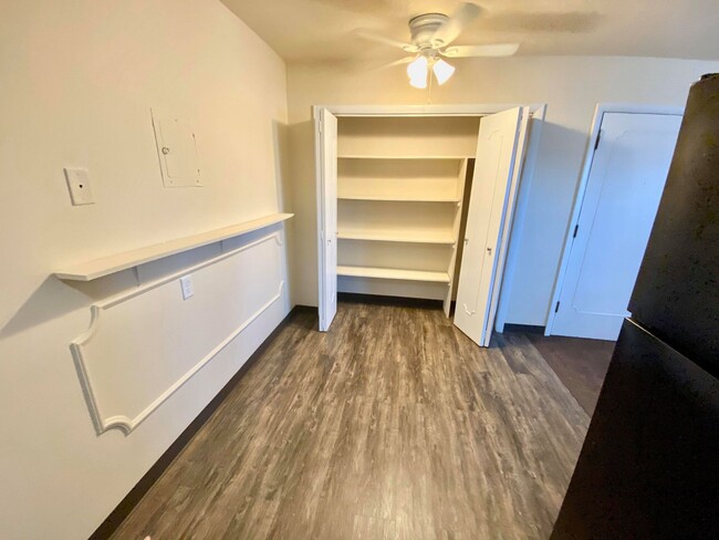 Kitchen Pantry - Roosevelt Manor