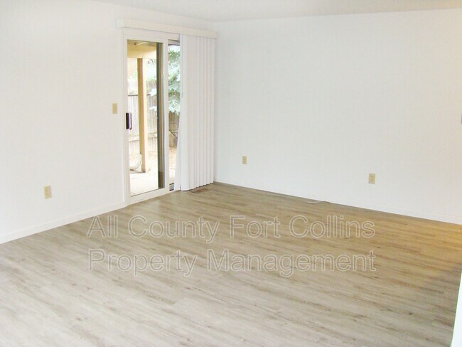 Building Photo - 411 Terri Dr