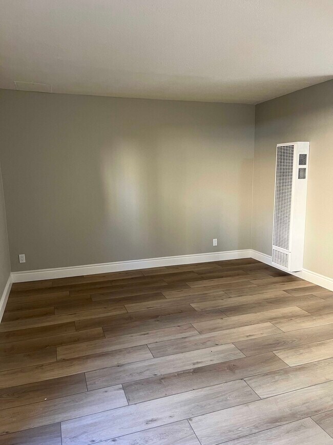 Foto del edificio - 2125 92nd Ave