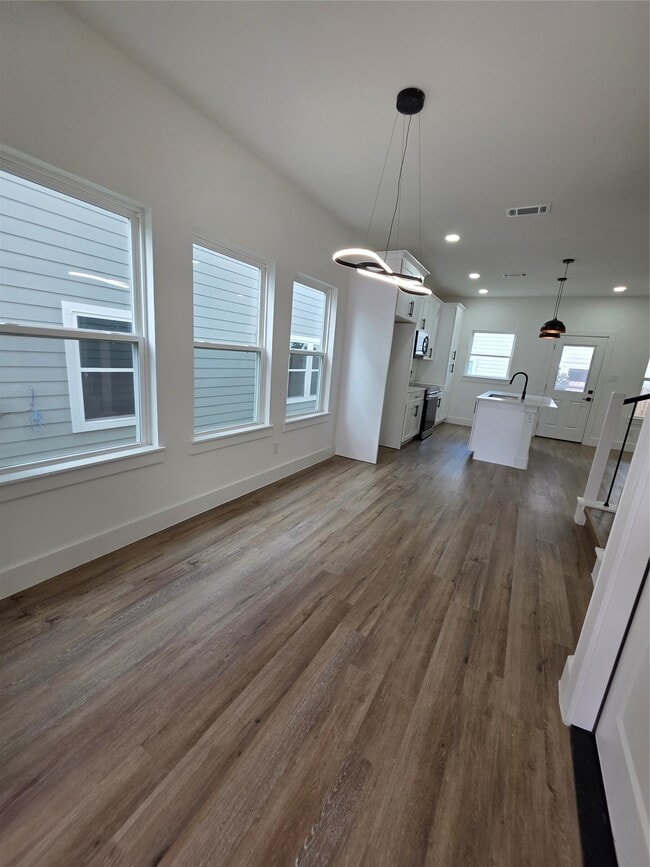 Foto del edificio - 1407 Odd Fellow St