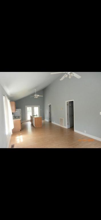 Foto del edificio - 301 A East Jefferson St
