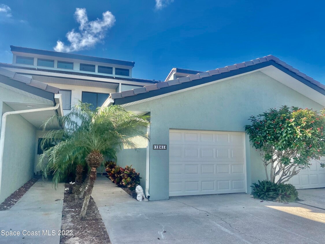 Foto principal - 1241 Beachside Ln