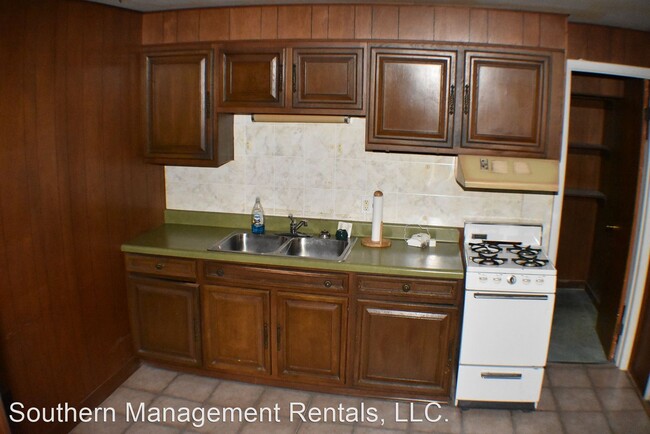 Foto del edificio - 1 br, 1 bath House - 117 Main Street 2nd F...