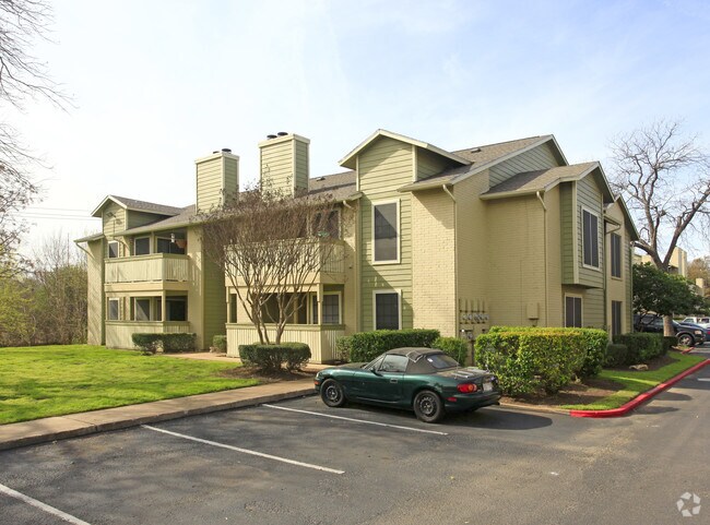 Summer Grove Apartments Austin, TX