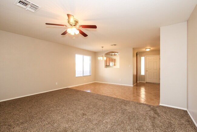 Foto del edificio - 8818 W Salter Dr