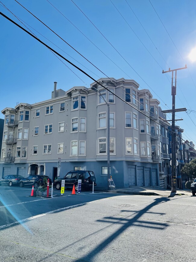 Building Photo - 1885 Golden Gate Ave