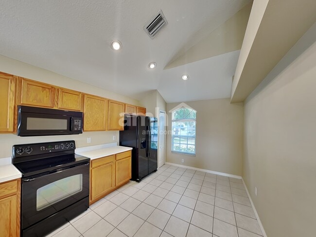 Building Photo - 13025 Waterbourne Dr