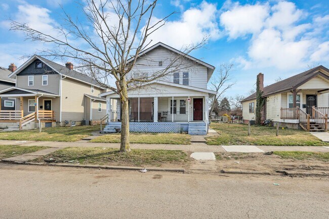 Building Photo - 252-254 S Wayne Ave