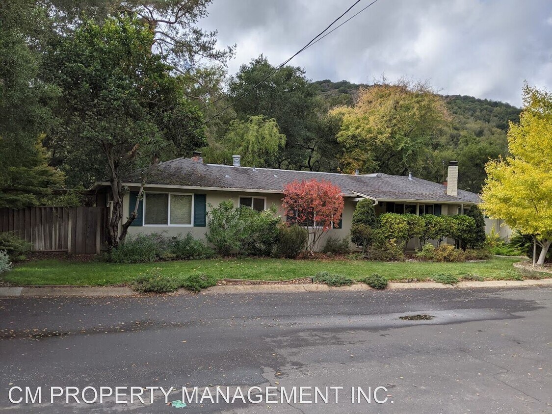 Primary Photo - 4 br, 3 bath House - 112 Euclid Ave