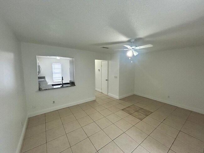 Foto del edificio - 5057 Breckenridge Pl