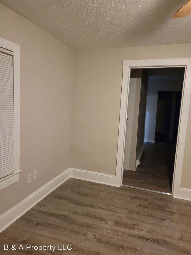 Foto del edificio - 2 br, 1 bath House - 122 E. Cecil St.