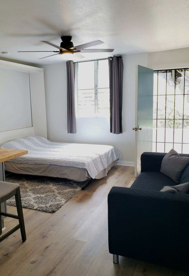 Foto del edificio - Private studio on a cul de sac- UTILITIES ...