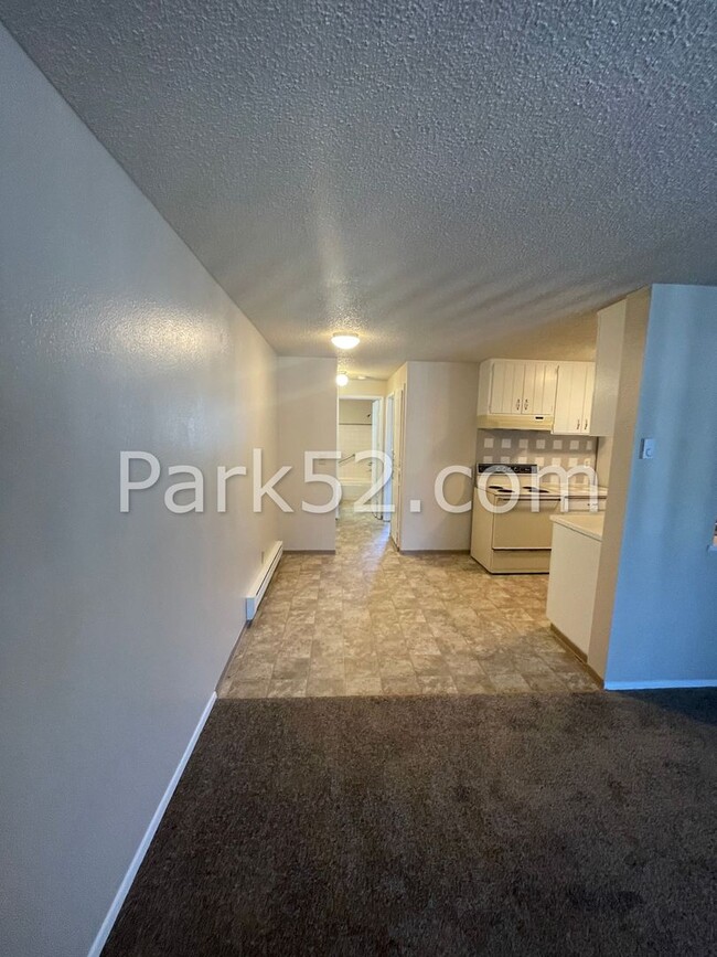 Building Photo - 6450 S Mason Ave