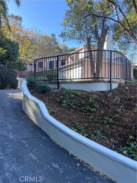 Building Photo - 13336 Cheltenham Dr