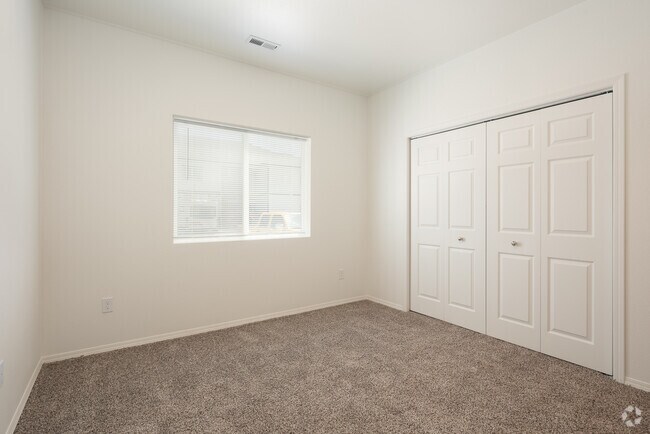 1HAB, 1BA - 774 ft² - The Altitude