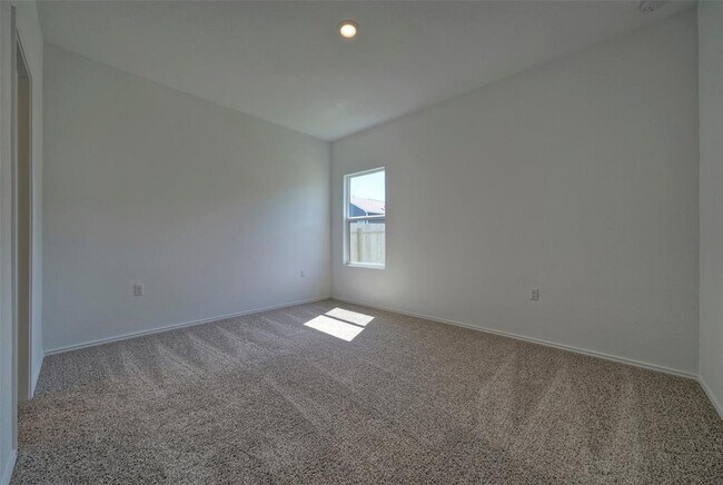 Foto del edificio - 14212 Lyndora Ln