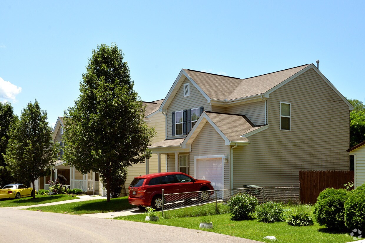 Foto principal - Jefferson Homes