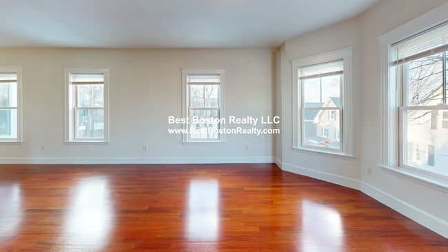 Foto del edificio - 156 School St