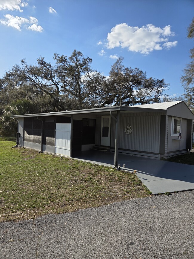 Building Photo - 5213 Shady Rest Ln