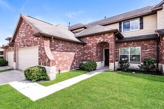 Building Photo - 12310 Maura Lane