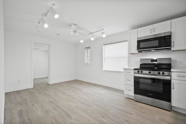 Foto del edificio - 4832 SE Anchor Ave