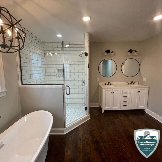Foto del edificio - 681 Meadowbrook Dr