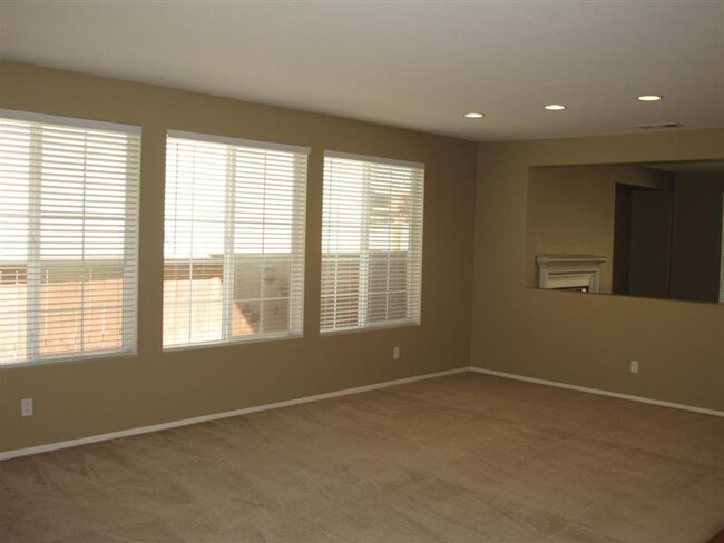 Foto del edificio - Four Bedroom Three Bathroom Home in Murrieta!