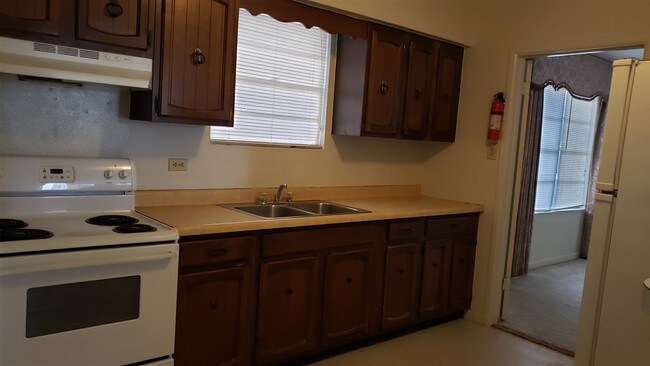Foto del edificio - 2118 E Stewart St