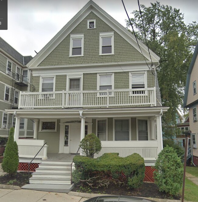 Foto del edificio - 81 College Ave