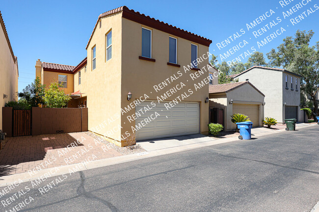 Building Photo - 2925 N 48th St