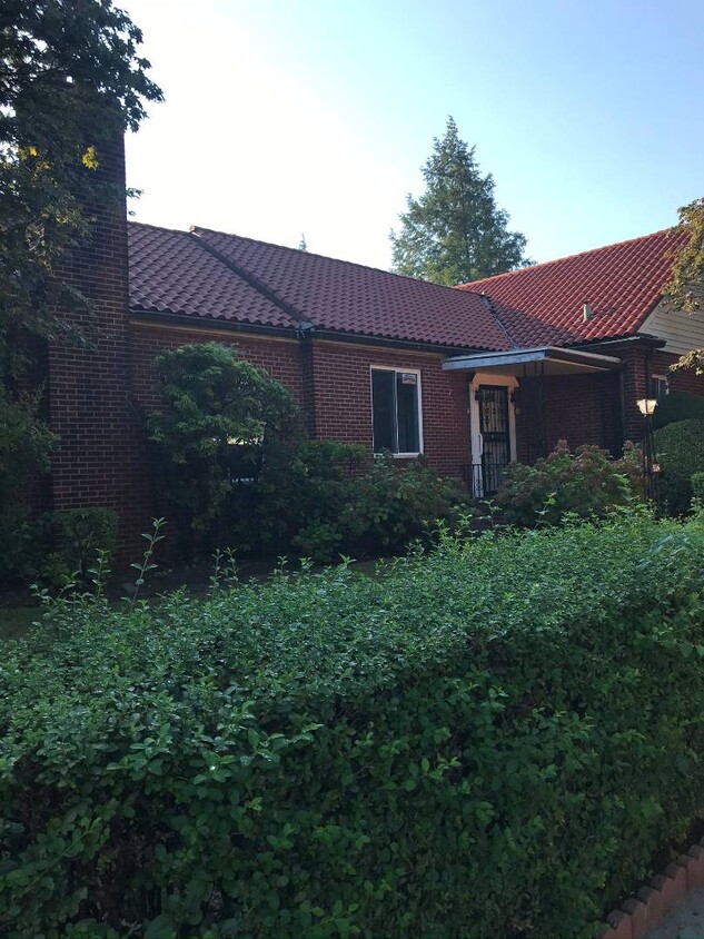 Primary Photo - 88-14-88-65 65th Dr