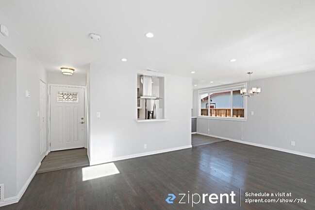 Building Photo - 31273 Birkdale Way