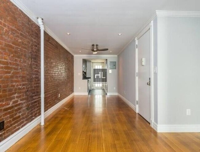 Building Photo - East 7th Street
