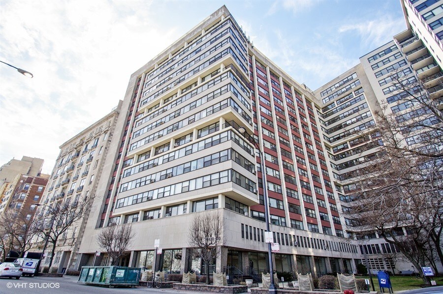Foto principal - 3420 N Lake Shore Dr