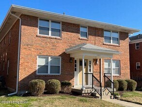 Building Photo - 163 Wiltshire Ave
