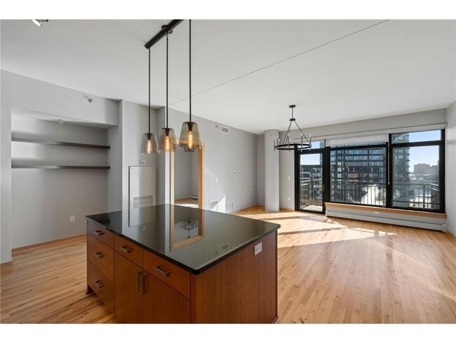 Building Photo - 1120 S 2nd St