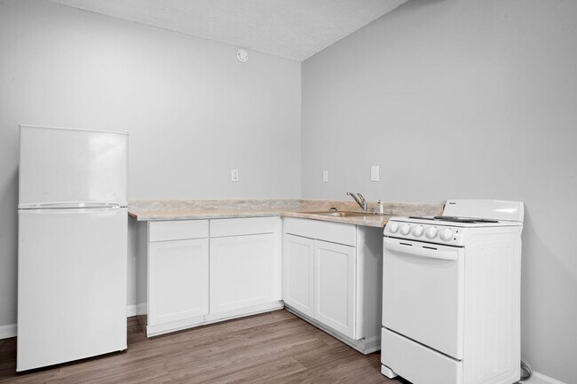 Building Photo - 2510 Fort Campbell Blvd